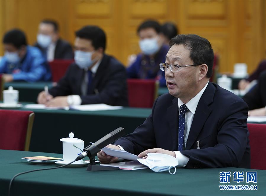 （新華全媒頭條·圖文互動）（9）從人民中汲取磅礴力量——習近平總書記同出席2020年全國兩會人大代表、政協(xié)委員共商國是紀實