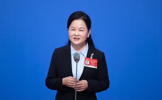 代表通道 | 如何做好“雙減”工作？潘華莉結(jié)合30余年教育工作經(jīng)驗(yàn)提出這些建議