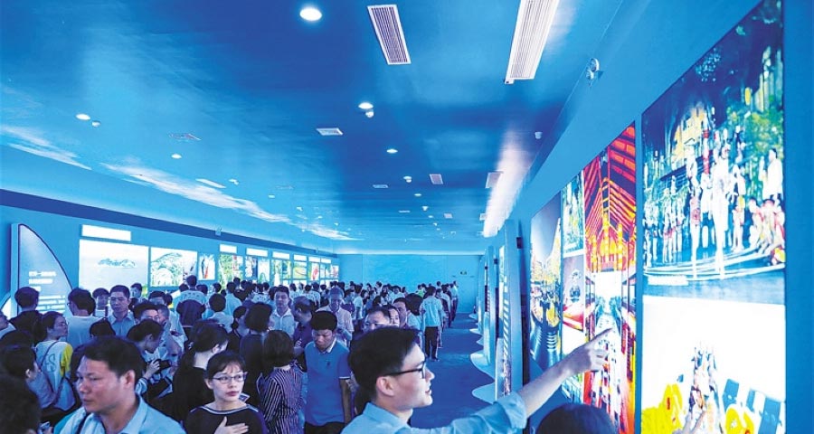 組圖 | 海南慶祝建省辦經(jīng)濟(jì)特區(qū)30周年活動精彩紛呈